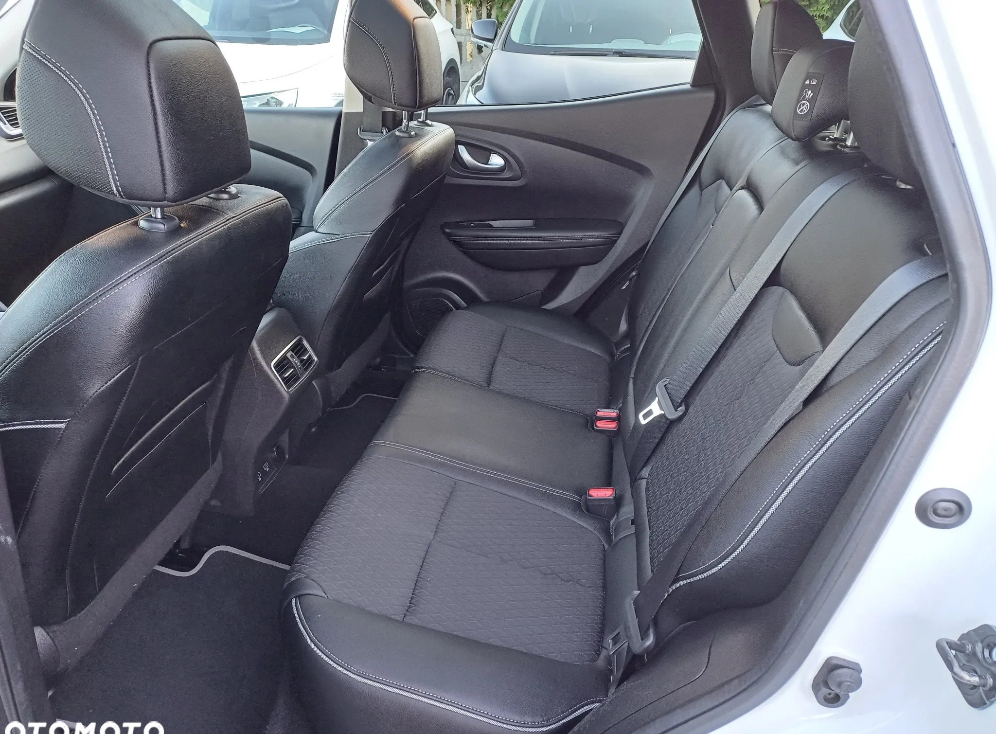 Renault Kadjar cena 73999 przebieg: 155000, rok produkcji 2019 z Działoszyn małe 211